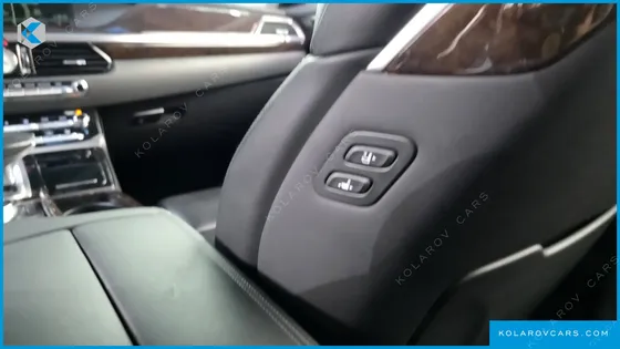 GENESIS EQ900 3.8 GDI AWD