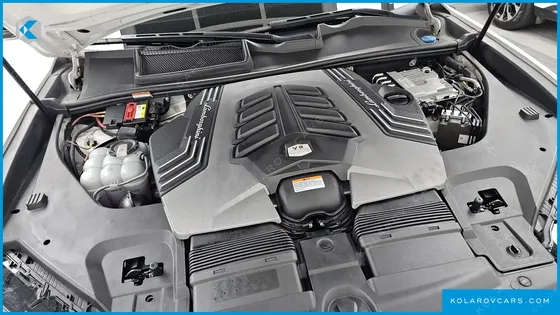 LAMBORGHINI URUS 4.0 V8