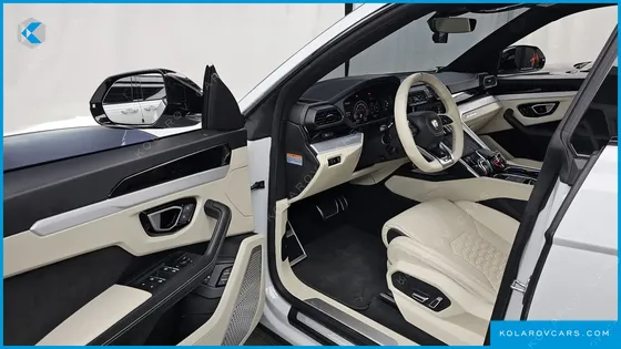 LAMBORGHINI URUS 4.0 V8