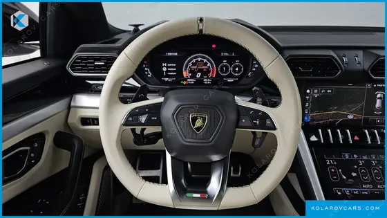 LAMBORGHINI URUS 4.0 V8