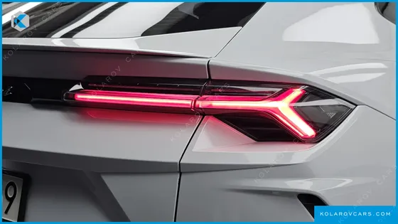 LAMBORGHINI URUS 4.0 V8
