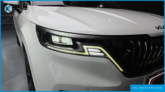 KIA CARNIVAL GASOLINE 9-SEATER SIGNATURE