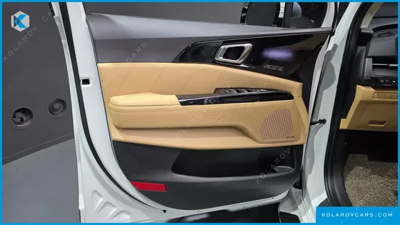 KIA CARNIVAL DIESEL 7-SEATER SIGNATURE
