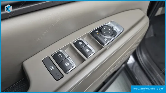 KIA CARNIVAL DIESEL 9-SEATER NOBLESSE