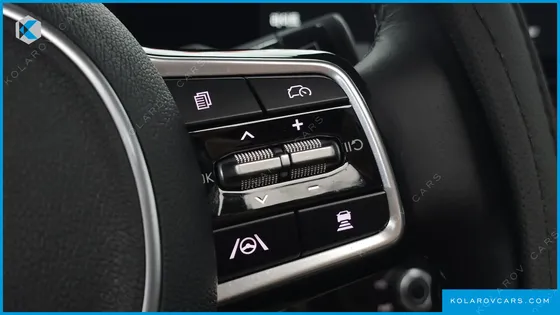 KIA CARNIVAL DIESEL 9-SEATER NOBLESSE