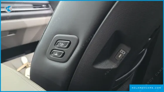 KIA CARNIVAL DIESEL 9-SEATER NOBLESSE