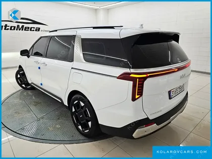 KIA CARNIVAL DIESEL 9-SEATER SIGNATURE