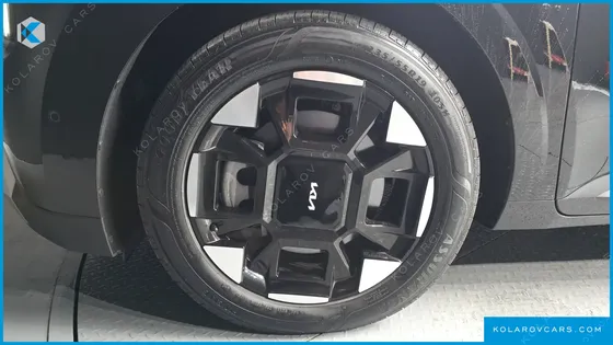 KIA CARNIVAL DIESEL 9-SEATER PRESTIGE