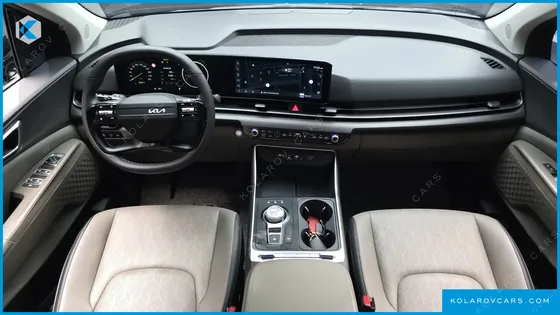 KIA CARNIVAL DIESEL 9-SEATER PRESTIGE