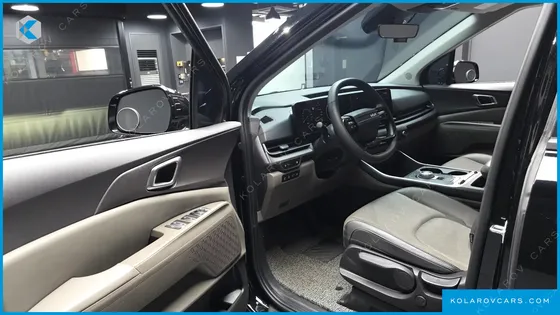KIA CARNIVAL DIESEL 9-SEATER PRESTIGE