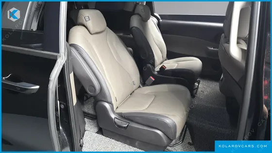 KIA CARNIVAL DIESEL 9-SEATER PRESTIGE