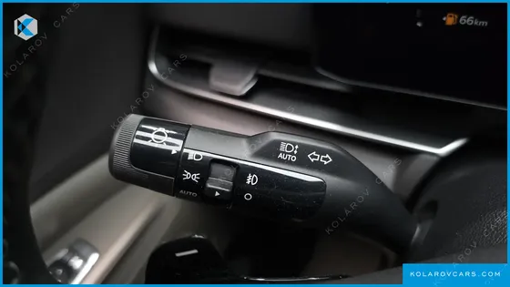 KIA CARNIVAL DIESEL 9-SEATER PRESTIGE