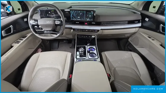 KIA CARNIVAL HEV 4-SEATER HI LIMOUSINE