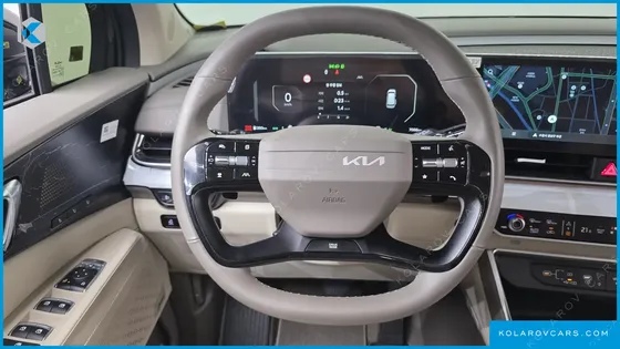 KIA CARNIVAL HEV 4-SEATER HI LIMOUSINE
