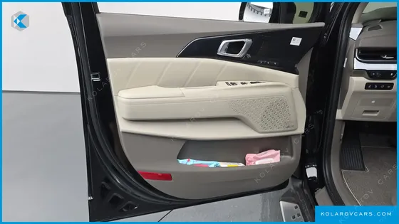 KIA CARNIVAL HEV 4-SEATER HI LIMOUSINE