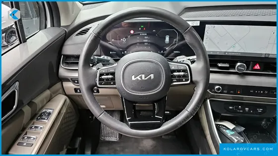 KIA CARNIVAL DIESEL 7-SEATER NOBLESSE