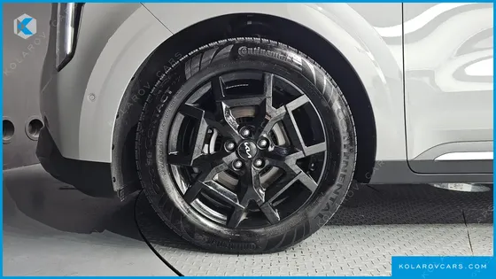 KIA CARNIVAL GASOLINE 7-SEATER GRAVITY