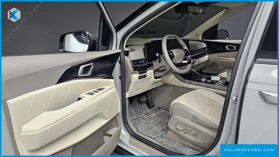 KIA CARNIVAL GASOLINE 7-SEATER GRAVITY