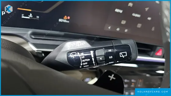 KIA CARNIVAL GASOLINE 7-SEATER GRAVITY