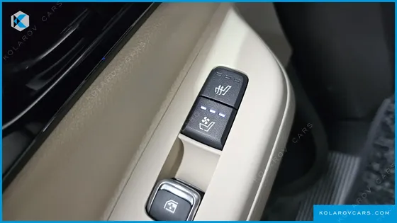 KIA CARNIVAL GASOLINE 7-SEATER GRAVITY