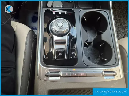 KIA CARNIVAL HEV 9SEATER NOBLESS