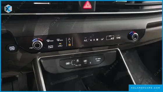 KIA CARNIVAL DIESEL 9-SEATER PRESTIGE