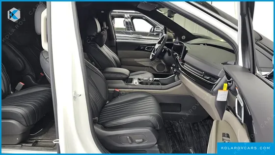 KIA CARNIVAL HEV 9-SEATER HI-LIMOUSINE (SPECIAL VEHICLE)