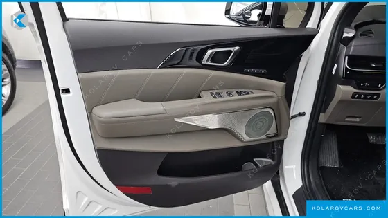 KIA CARNIVAL HEV 9-SEATER HI-LIMOUSINE (SPECIAL VEHICLE)