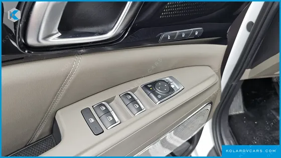 KIA CARNIVAL HEV 9-SEATER HI-LIMOUSINE (SPECIAL VEHICLE)