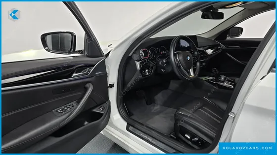 BMW 5 SERIES 520I LUXURY