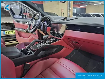 PORSCHE CAYENNE 3.0 PLATINUM EDITION