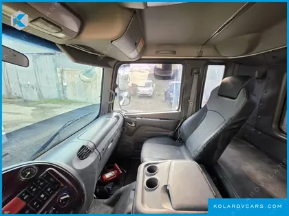HYUNDAI MEGA TRUCK GOLD