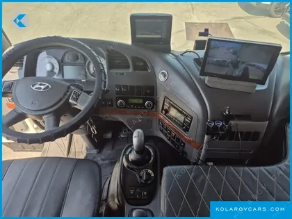 HYUNDAI TRAGO TRAGO 6X4