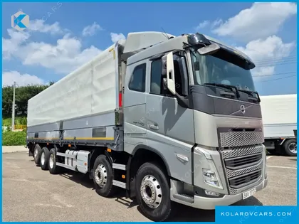 VOLVO CARGO TRUCK 10X4