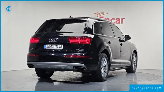 AUDI Q7 45 TFSI QUATTRO