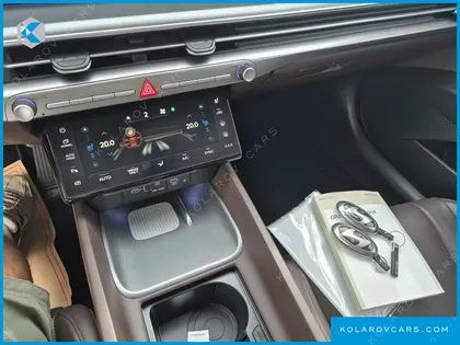 HYUNDAI GRANDEUR PREMIUM