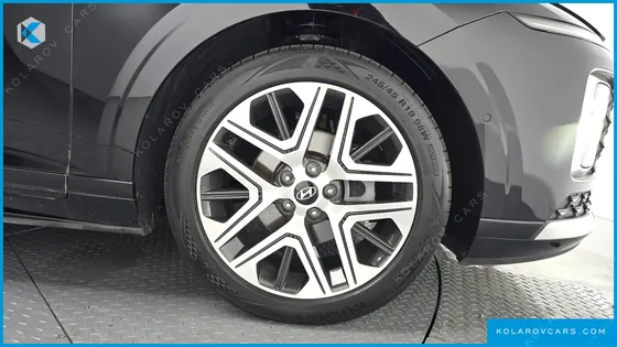 HYUNDAI GRANDEUR PREMIUM