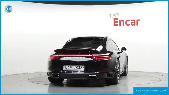 PORSCHE 911 CARRERA 4