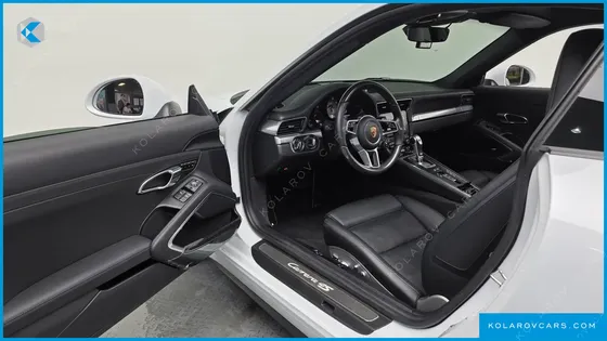 PORSCHE 911 CARRERA 4S