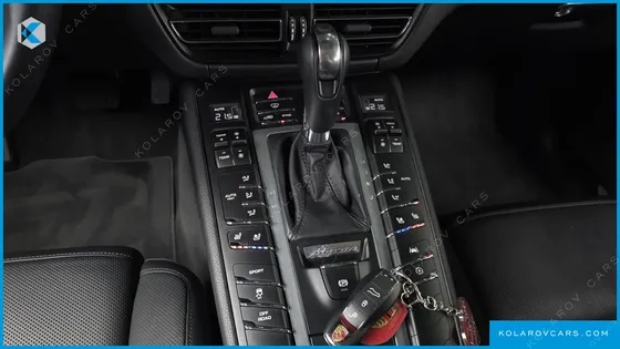 PORSCHE MACAN 2.0