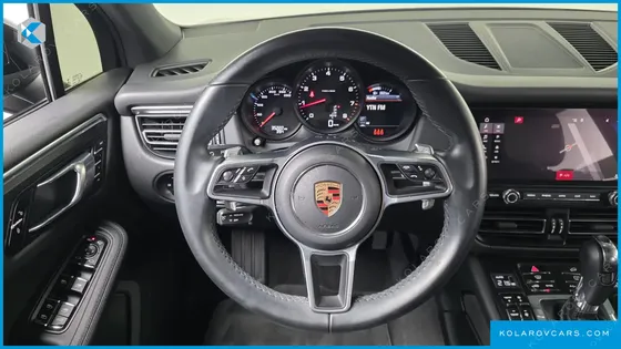 PORSCHE MACAN 2.0