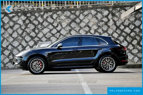 PORSCHE MACAN 3.6 TURBO