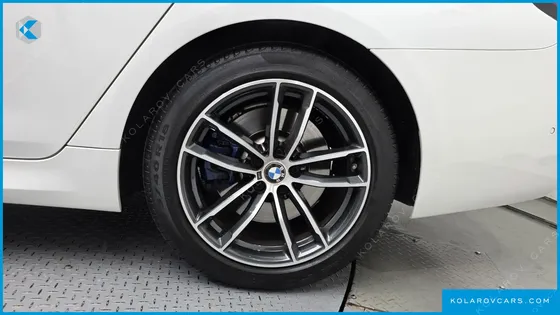 BMW 5 SERIES 520I M SPORT