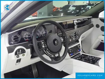 ROLLS ROYCE GHOST 6.7 V12