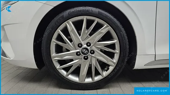 HYUNDAI GRANDEUR 2.5