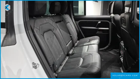 LAND ROVER DEFENDER 110 D250 SE