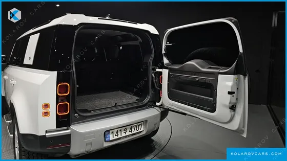 LAND ROVER DEFENDER 110 D250 SE