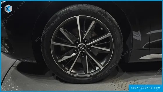 HYUNDAI GRANDEUR 3.0 LPI RENT CAR