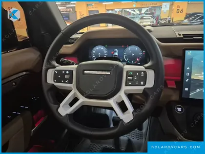 LAND ROVER DEFENDER 110 D300 X-DYNAMIC HSE