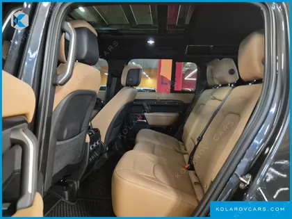 LAND ROVER DEFENDER 110 D300 X-DYNAMIC HSE